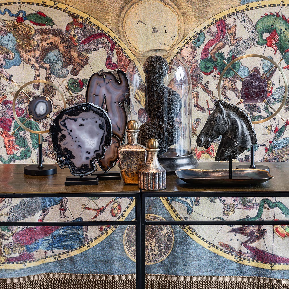 gouden agaat schijf op metalen voet