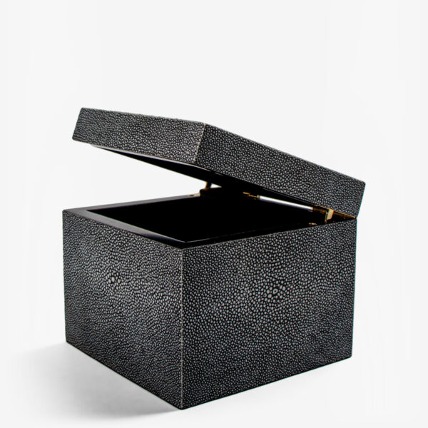 andrew martin box liza 33780 4