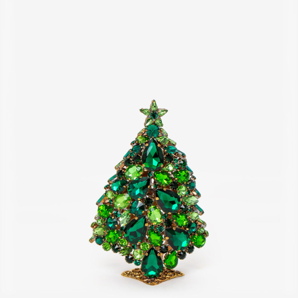magical christmas tree green 61783 1